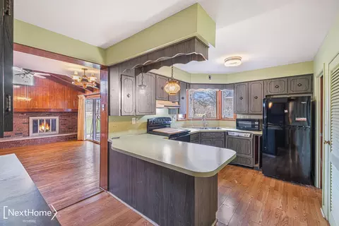 Kitchen - 8049 W Corunna, Flint, MI 48532 photo 1 of 2