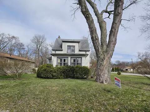 21112 Negaunee, Southfield, MI 48033