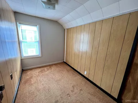 738 Elm, Hancock, MI 49930 photo 7