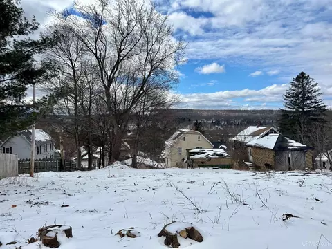738 Elm, Hancock, MI 49930 photo 17