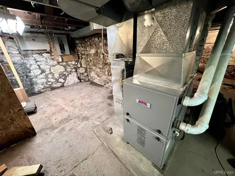 738 Elm, Hancock, MI 49930 photo 10