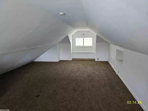 8460 Studebaker, Warren, MI 48089 photo 11