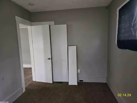 8460 Studebaker, Warren, MI 48089 photo 8