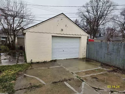 8460 Studebaker, Warren, MI 48089 photo 14