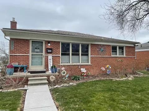 24620 Star Vly, Saint Clair Shores, MI 48080