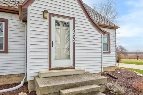 Exterior - 7260 King, Frankenmuth, MI 48734 photo 5 of 18