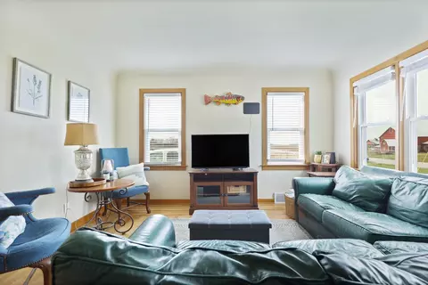Living - 7260 King, Frankenmuth, MI 48734 photo 2 of 4