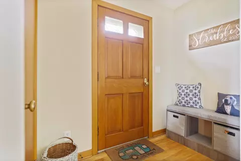 Entry Way - 7260 King, Frankenmuth, MI 48734 photo 1 of 4