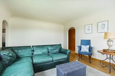 Living - 7260 King, Frankenmuth, MI 48734 photo 3 of 4