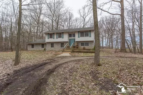 7130 Robinson, Petersburg, MI 49270