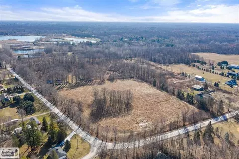 1900 Burns, Kimball, MI 48074