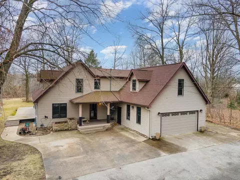 1799 N Dublin, Midland, MI 48642