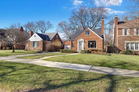 877 Fisher, Grosse Pointe, MI 48230