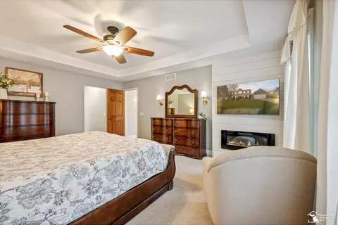Bedroom - 6733 Stonegate, Temperance, MI 48182 photo 4 of 12