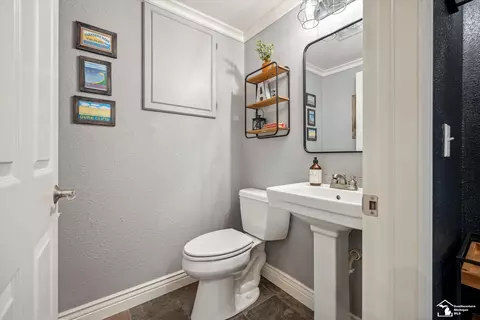 Bath - 6733 Stonegate, Temperance, MI 48182 photo 5 of 6