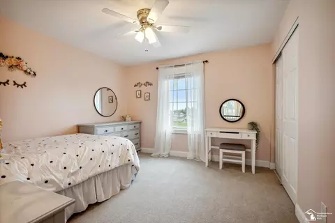Bedroom - 6733 Stonegate, Temperance, MI 48182 photo 7 of 12