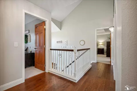 Entry Way - 6733 Stonegate, Temperance, MI 48182 photo 4 of 4