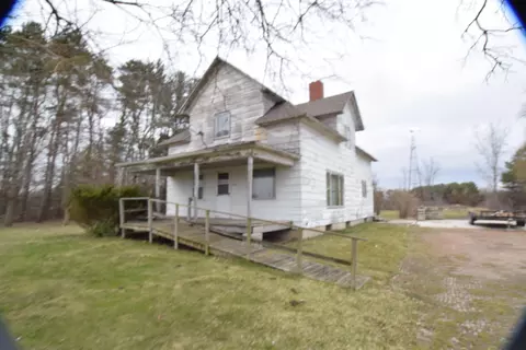 1070 W Salzburg, Auburn, MI 48611