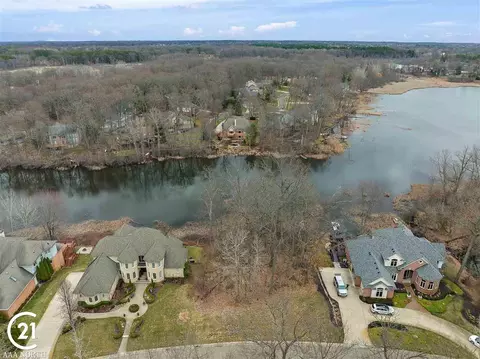3470 Sutton, Commerce Twp, MI 48390