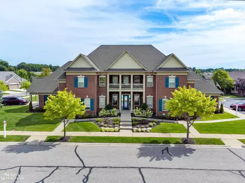 Exterior - 49636 Hiddenbrook Dr, Macomb, MI 48042 photo 10 of 12