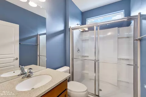 Bath - 49636 Hiddenbrook Dr, Macomb, MI 48042 photo 3 of 3