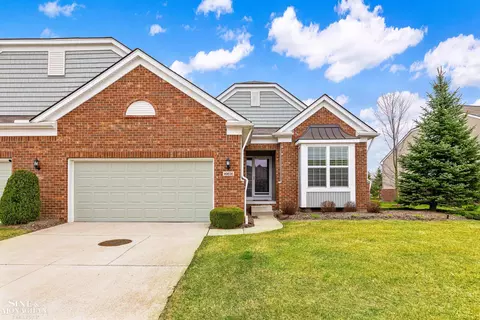 Exterior - 49636 Hiddenbrook Dr, Macomb, MI 48042 photo 3 of 12
