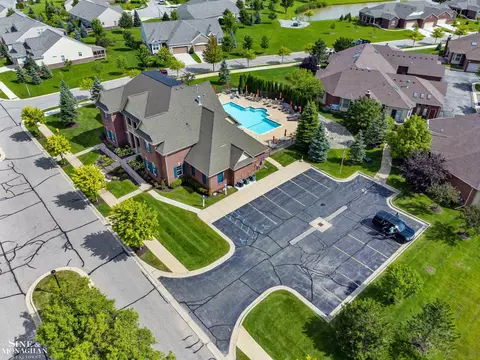 Exterior - 49636 Hiddenbrook Dr, Macomb, MI 48042 photo 11 of 12