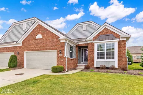 Exterior - 49636 Hiddenbrook Dr, Macomb, MI 48042 photo 2 of 12