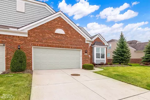Exterior - 49636 Hiddenbrook Dr, Macomb, MI 48042 photo 4 of 12
