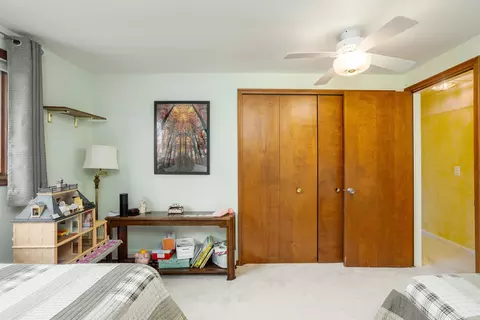 Bedroom - 895 Avon Ct, Grosse Pointe Woods, MI 48236 photo 7 of 7