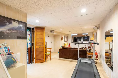 Other - 895 Avon Ct, Grosse Pointe Woods, MI 48236 photo 3 of 5