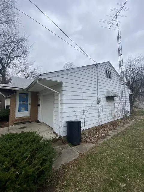 Exterior - 3601 Kent, Flint, MI 48503 photo 3 of 4