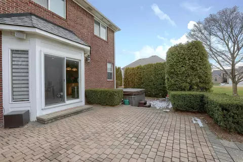 Exterior - 16328 Vandelay Dr, Macomb, MI 48044 photo 5 of 10