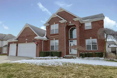 Exterior - 16328 Vandelay Dr, Macomb, MI 48044 photo 2 of 10