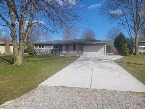 47966 Mallard, New Baltimore, MI 48047