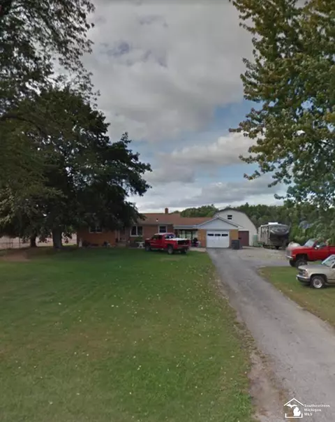 12465 Minx, La Salle, MI 48145