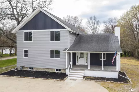 8125 Summerfield, Lambertville, MI 48144
