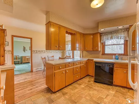Kitchen - 13332 Stowell, Dundee, MI 48131 photo 2 of 4