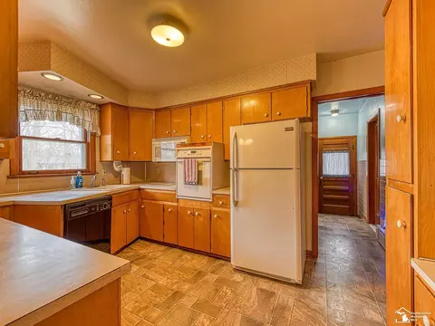 Kitchen - 13332 Stowell, Dundee, MI 48131 photo 1 of 4