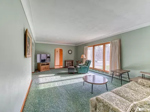 Living - 13332 Stowell, Dundee, MI 48131 photo 2 of 5