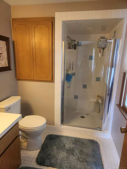 Bath - 330 E Meldrum Cir, Saint Clair, MI 48079 photo 3 of 4
