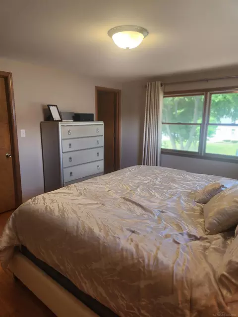 Bedroom - 330 E Meldrum Cir, Saint Clair, MI 48079 photo 3 of 6