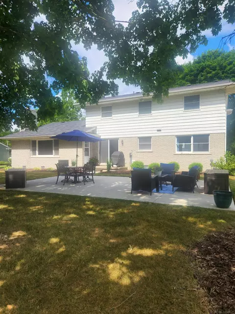 Exterior - 330 E Meldrum Cir, Saint Clair, MI 48079 photo 5 of 8
