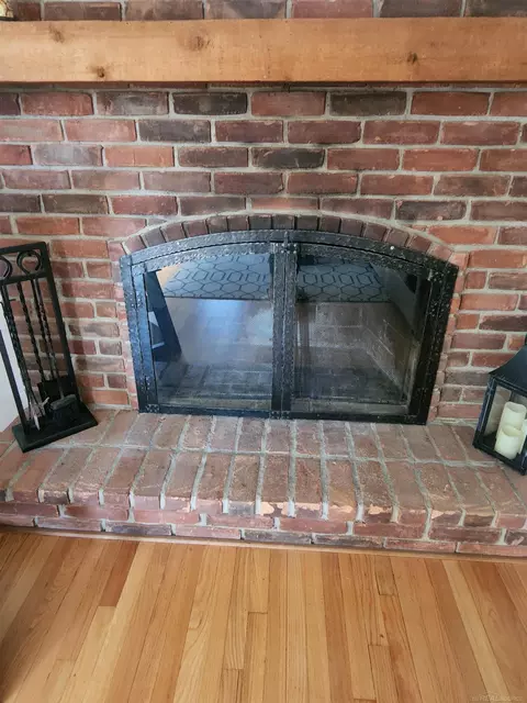 Living - 330 E Meldrum Cir, Saint Clair, MI 48079 photo 6 of 8
