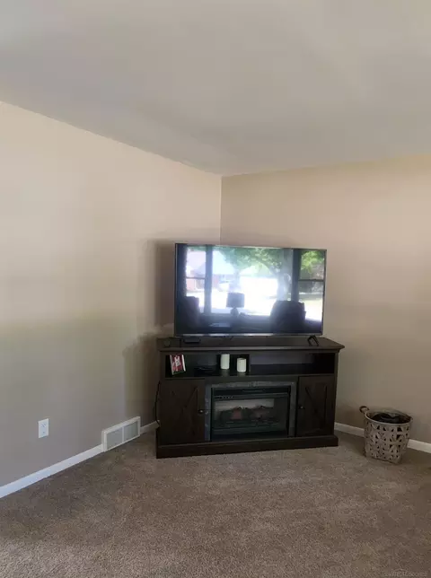 Living - 330 E Meldrum Cir, Saint Clair, MI 48079 photo 7 of 8
