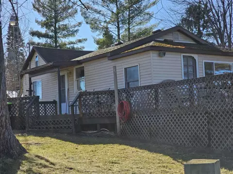1417 Sioux, Gladwin, MI 48624 photo 4