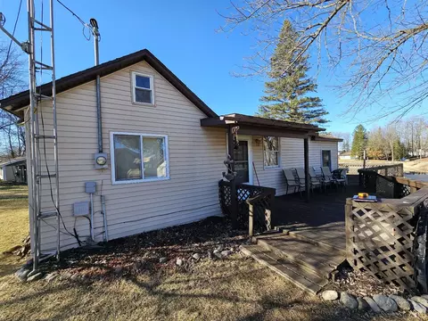 1417 Sioux, Gladwin, MI 48624 photo 3
