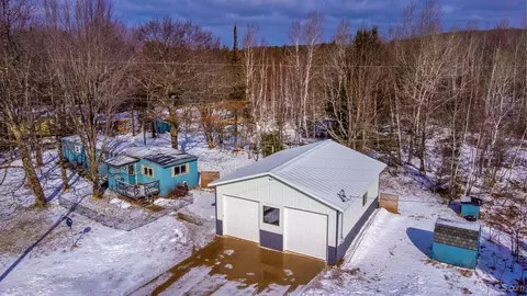17 Snowfield, Negaunee, MI 49866