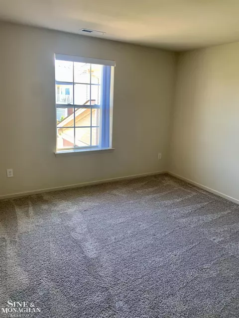 22041 Aberdeen, Macomb, MI 48042 photo 16