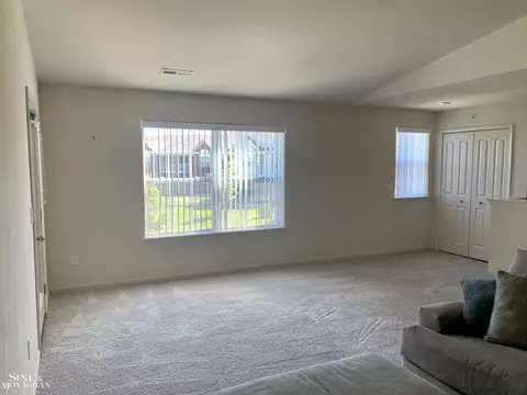 22041 Aberdeen, Macomb, MI 48042 photo 12